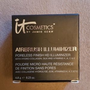 IT Cosmetics Airbrush Illuminizer